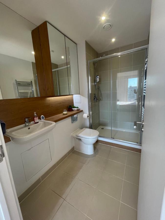Bright Spacious En-Suite Room W/ London Views - 8Min From London Bridge! Bagian luar foto